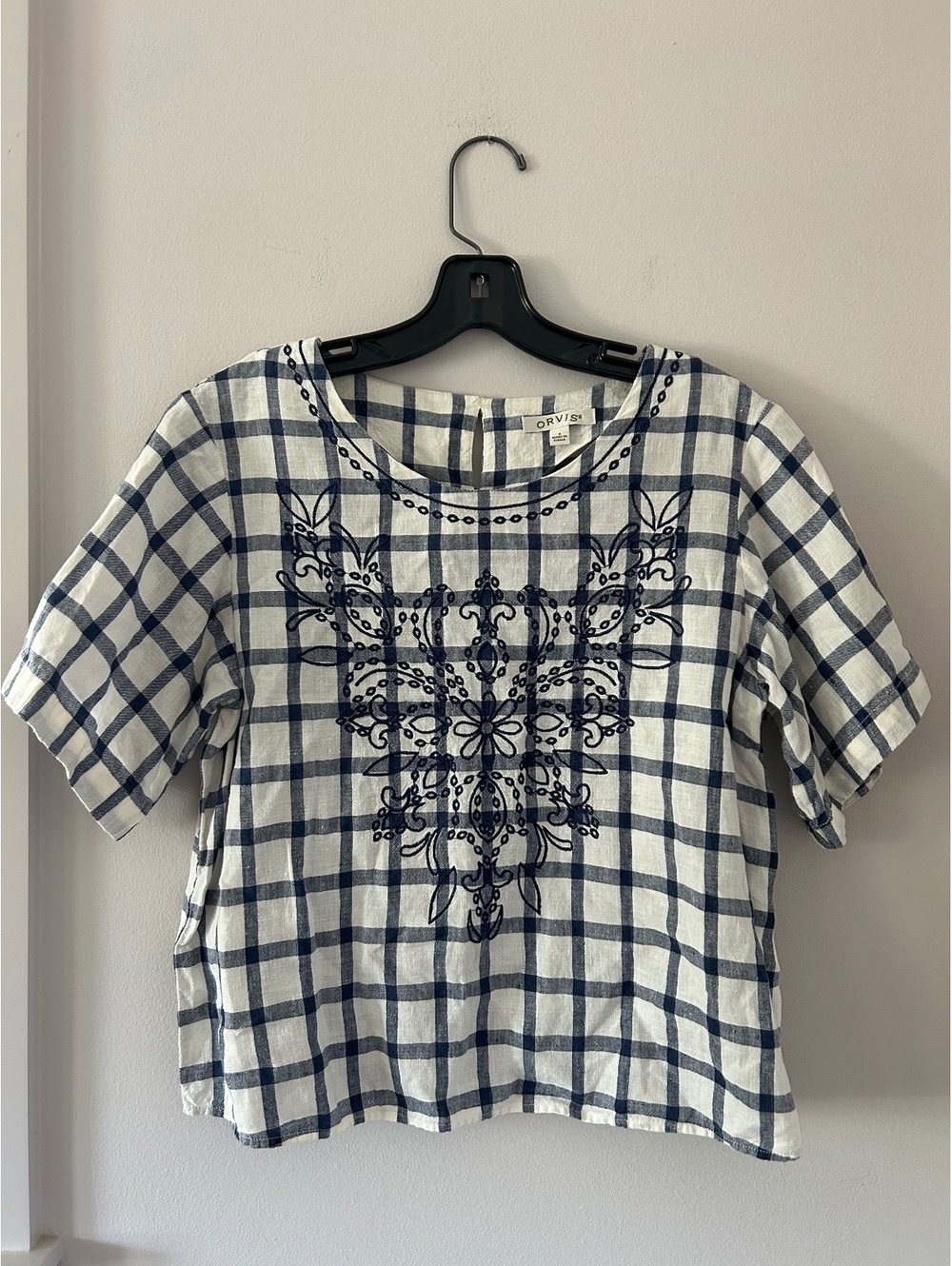 Orvis 100% Linen Gingham Print with Blue Embroidered Design Women’s Size Small